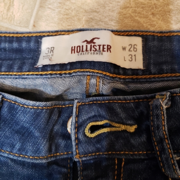 hollister jean. 26x31 - Picture 6 of 9